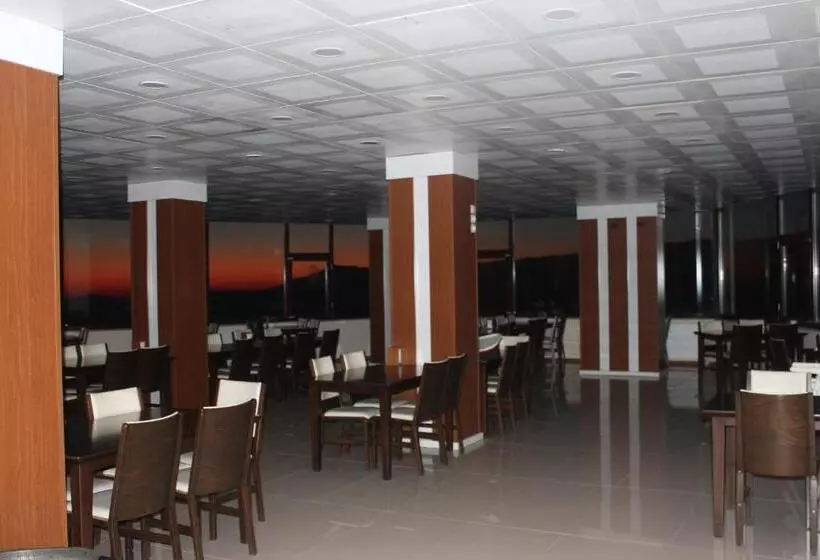 ホテル Sultanmurat Aymeydanı