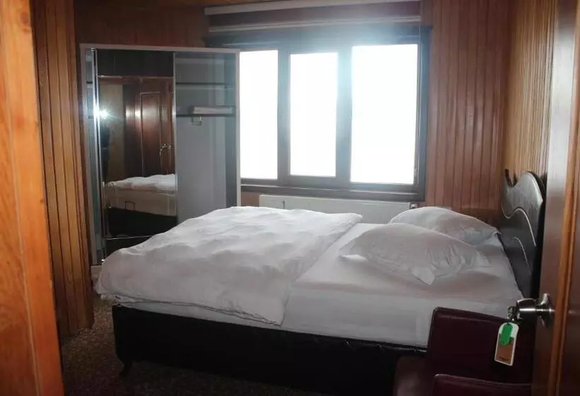ホテル Sultanmurat Aymeydanı