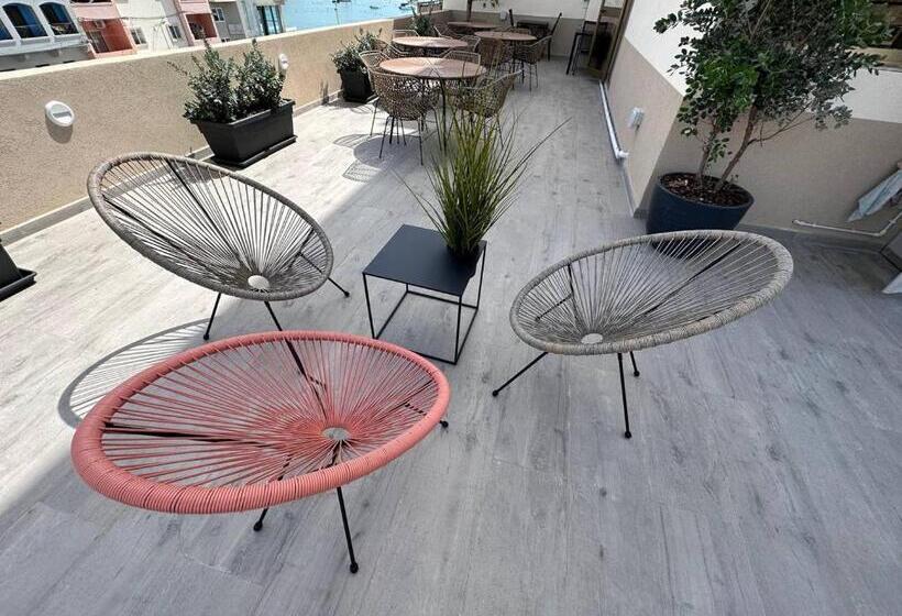 پانسیون The Beach House