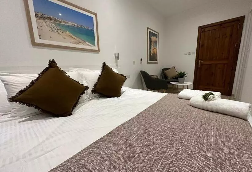 پانسیون The Beach House