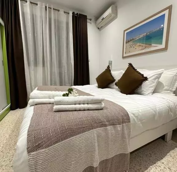 پانسیون The Beach House