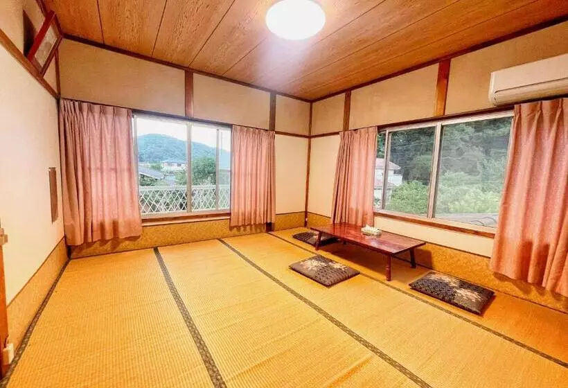 ユースホステル Iriyama So