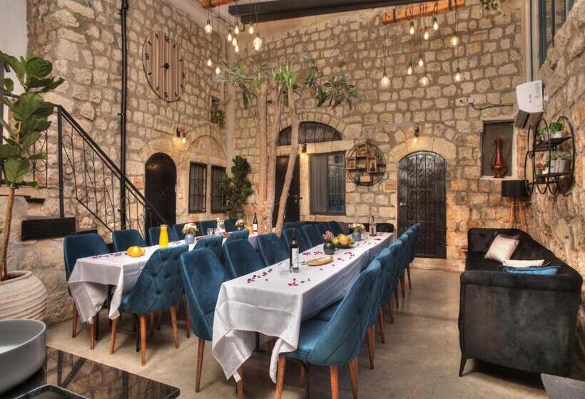 Hotelli אבני החושן   סוויטות יוקרה בצפת העתיקה   Avnei Hachoshen   Luxury Suites In The Old City
