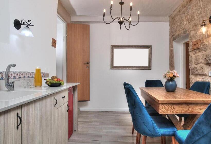 Hotelli אבני החושן   סוויטות יוקרה בצפת העתיקה   Avnei Hachoshen   Luxury Suites In The Old City