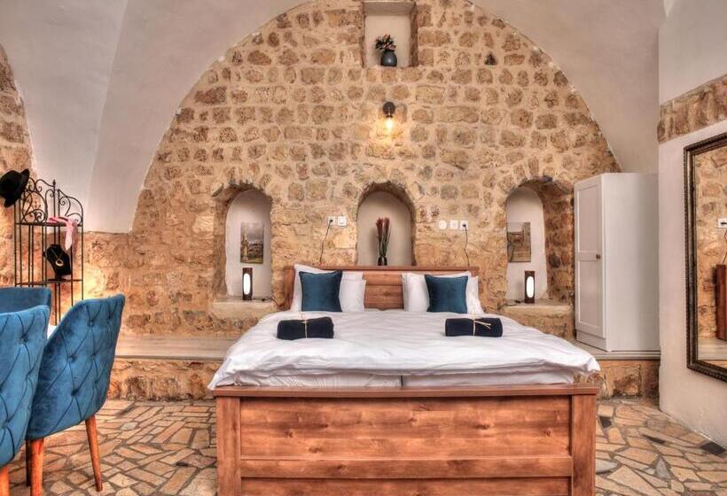 Hotelli אבני החושן   סוויטות יוקרה בצפת העתיקה   Avnei Hachoshen   Luxury Suites In The Old City