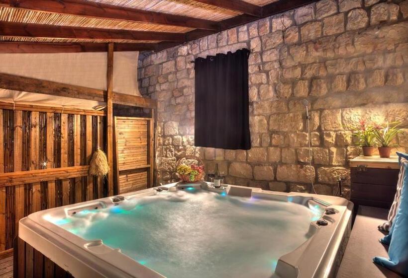 Hotelli אבני החושן   סוויטות יוקרה בצפת העתיקה   Avnei Hachoshen   Luxury Suites In The Old City