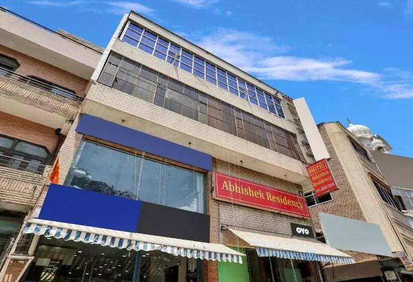 هتل O Abhishek Residency