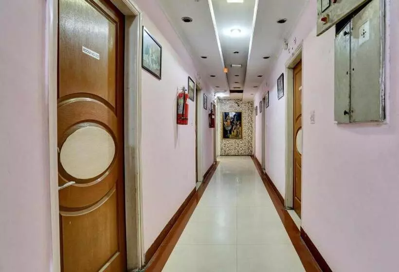 هتل O Abhishek Residency