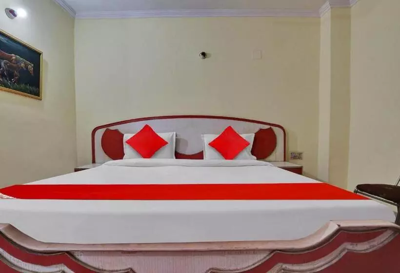 هتل O Abhishek Residency