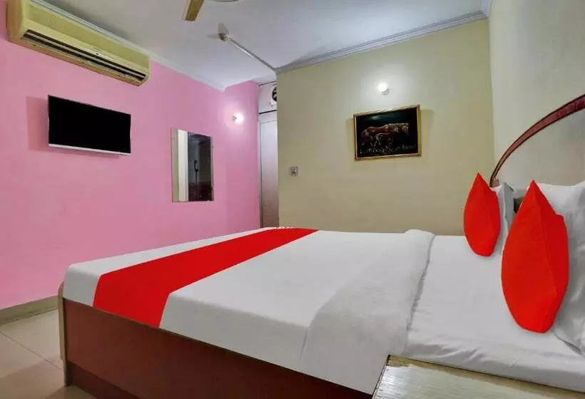 هتل O Abhishek Residency