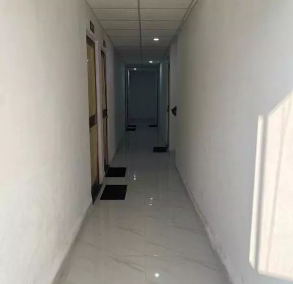 Hotel Tathastu