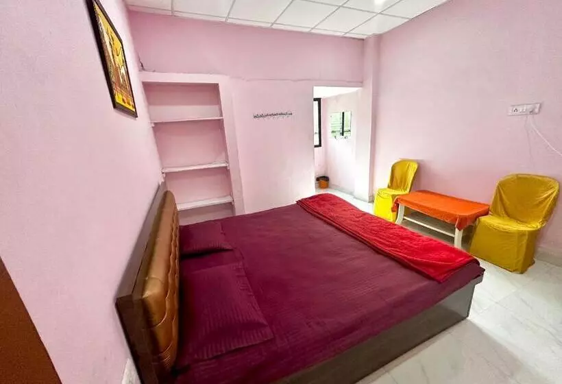 Hotel Tathastu