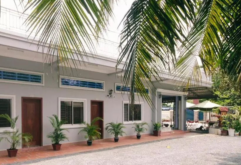پانسیون Lea S Guesthouse And Restaurant