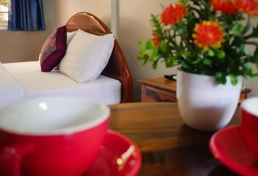 پانسیون Lea S Guesthouse And Restaurant