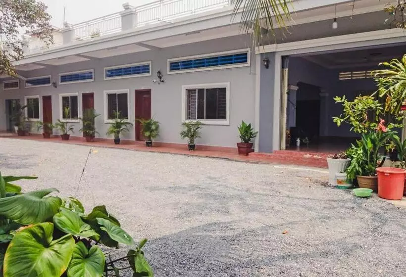 پانسیون Lea S Guesthouse And Restaurant