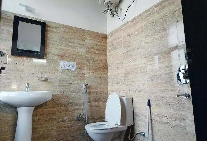 ペンション Eminence Resort & Gym