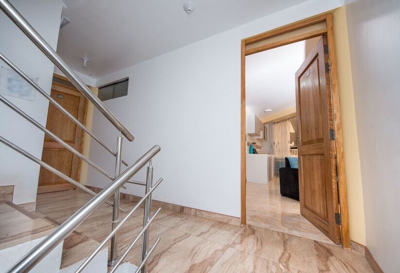 Qoripunku Villa Militar