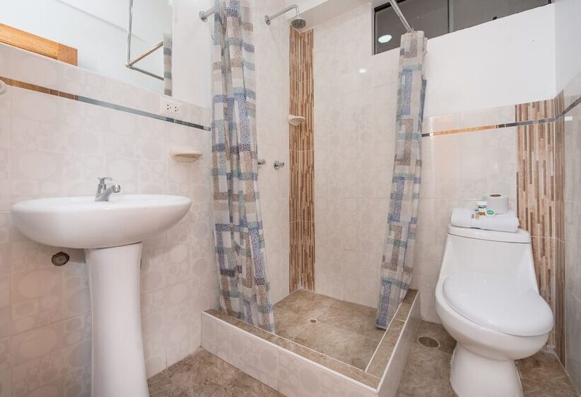 Qoripunku Villa Militar