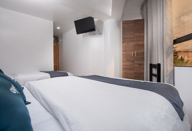 Qoripunku Villa Militar