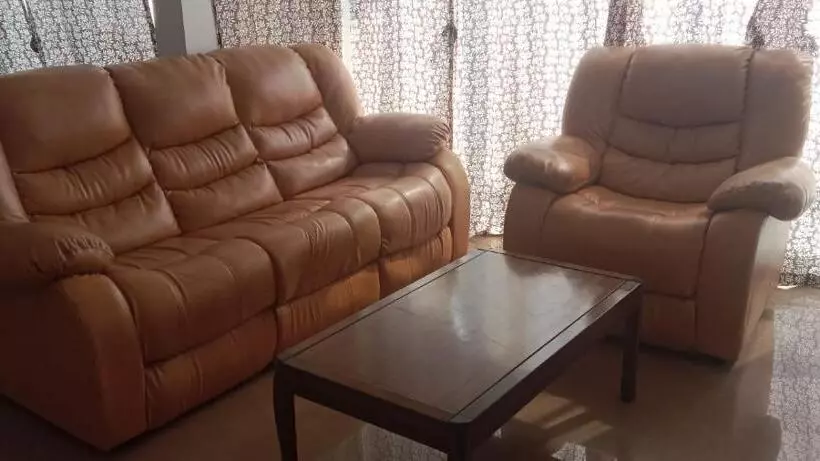 Aamiaismajoitus (B&B) P N A Apartments   Manpada