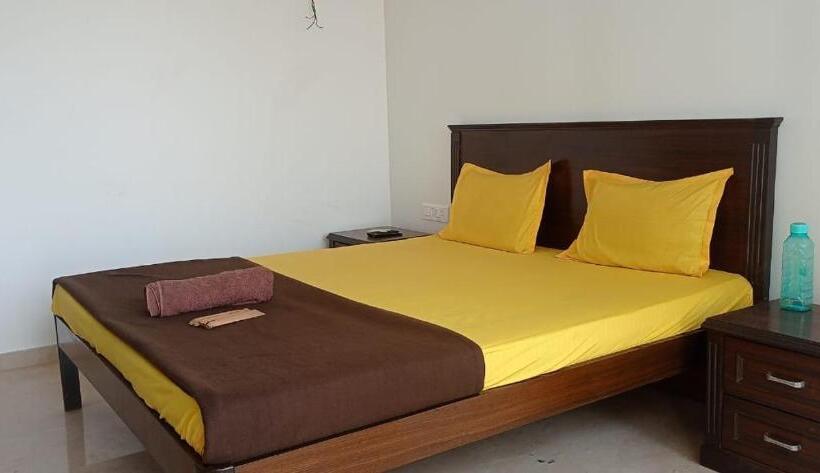 تختخواب و صبحانه P N A Apartments   Manpada