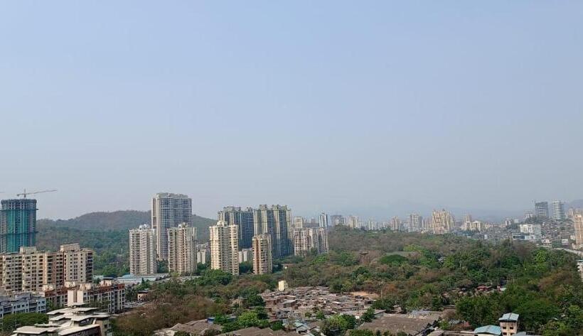 تختخواب و صبحانه P N A Apartments   Manpada