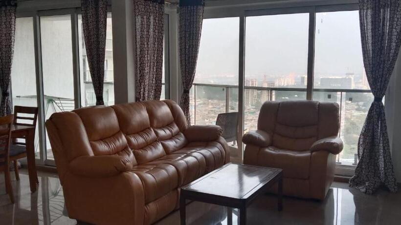 تختخواب و صبحانه P N A Apartments   Manpada