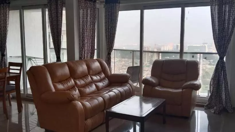 Aamiaismajoitus (B&B) P N A Apartments   Manpada