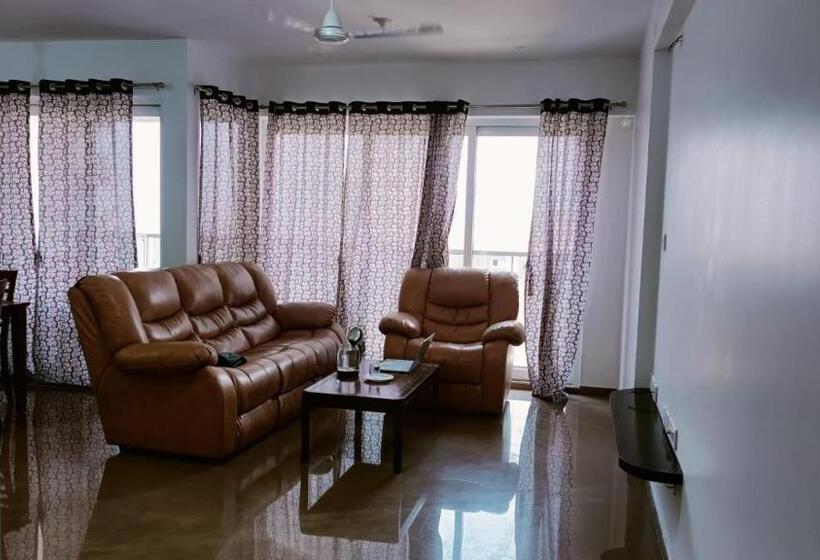 تختخواب و صبحانه P N A Apartments   Manpada