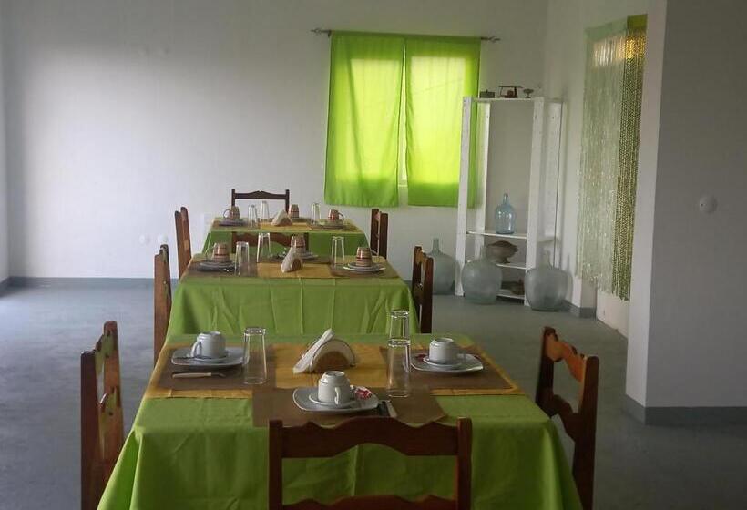 Bed & Breakfast Residencial Rosa Criola