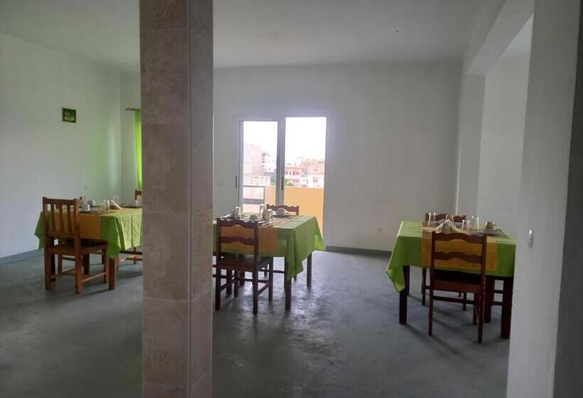 Bed & Breakfast Residencial Rosa Criola