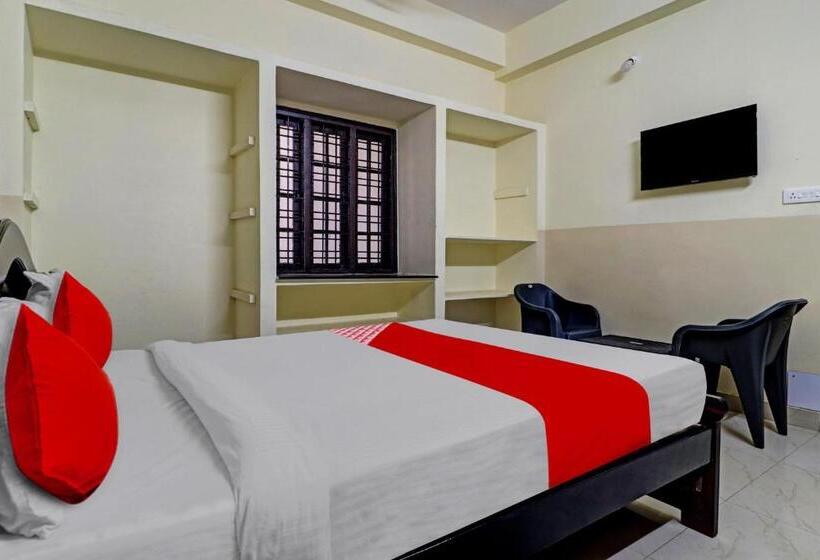 هتل Oyo Flagship 81345 Ak Grand