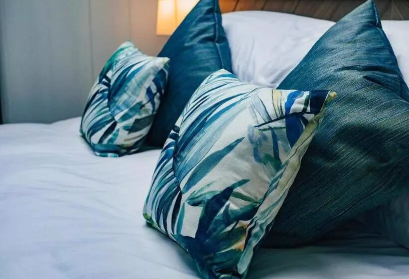 ホテル Rooms At Penarth Marina