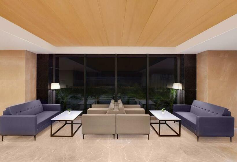 Lemon Tree Hotel Agra