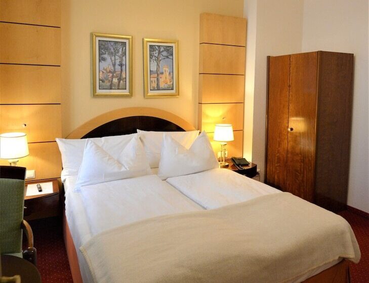 호텔 Am Kochbrunnen