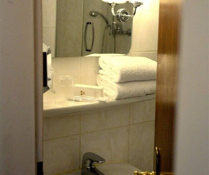 호텔 Am Kochbrunnen