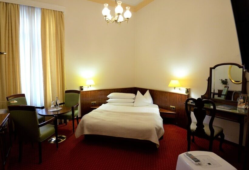 호텔 Am Kochbrunnen