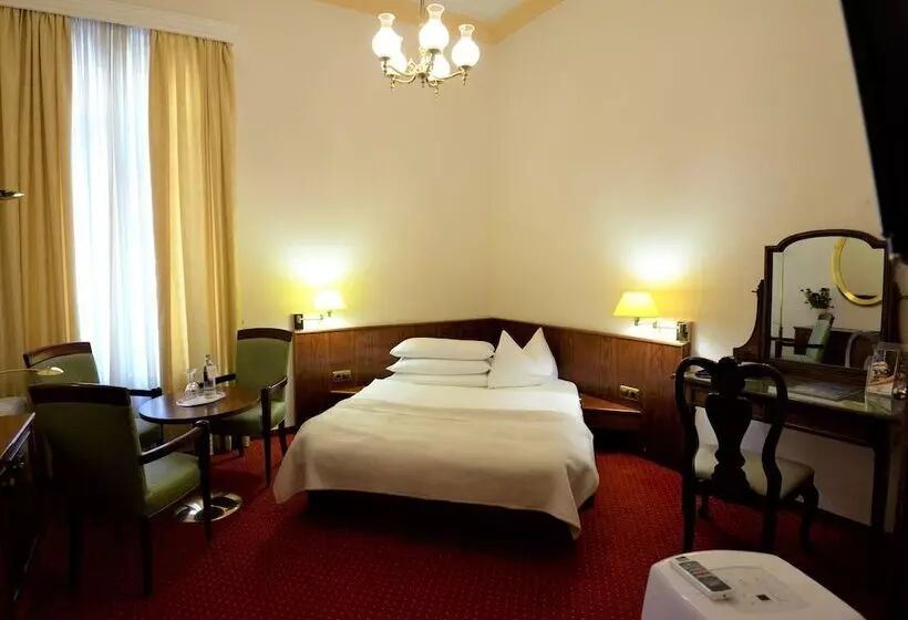 Hotelli Am Kochbrunnen