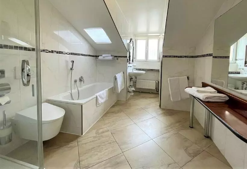 Hotelli Am Kochbrunnen