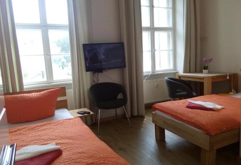فندق Apartmentpension Am Stadtschloss