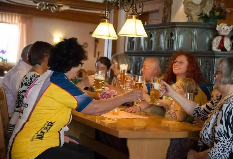 Hotelli Brauereigasthof Adler