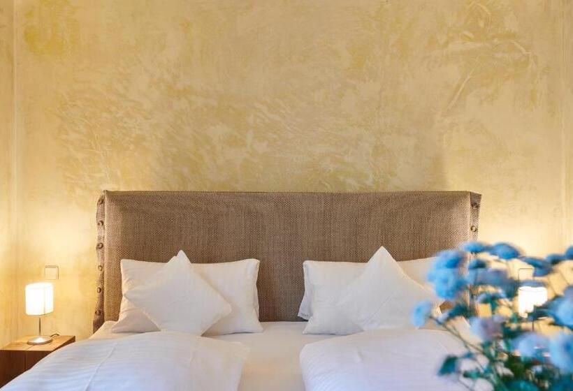 בית מלון כפרי Der Grischäfer