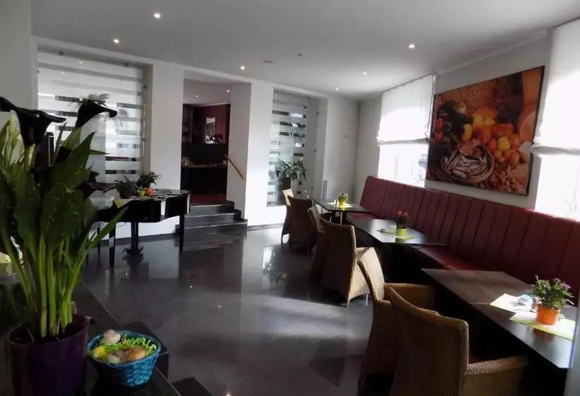 Hotelli Garni Eifeler Hof Mayen