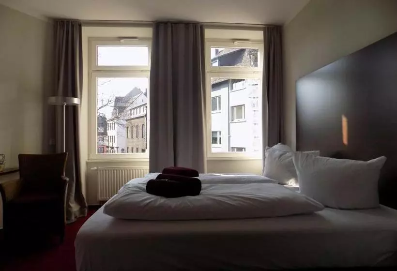 Hotelli Garni Eifeler Hof Mayen