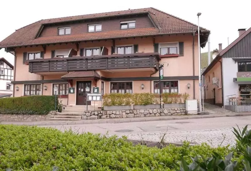 ホテル Gasthaus Engel