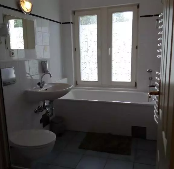 ホテル Apartmentpension Am Stadtschloss