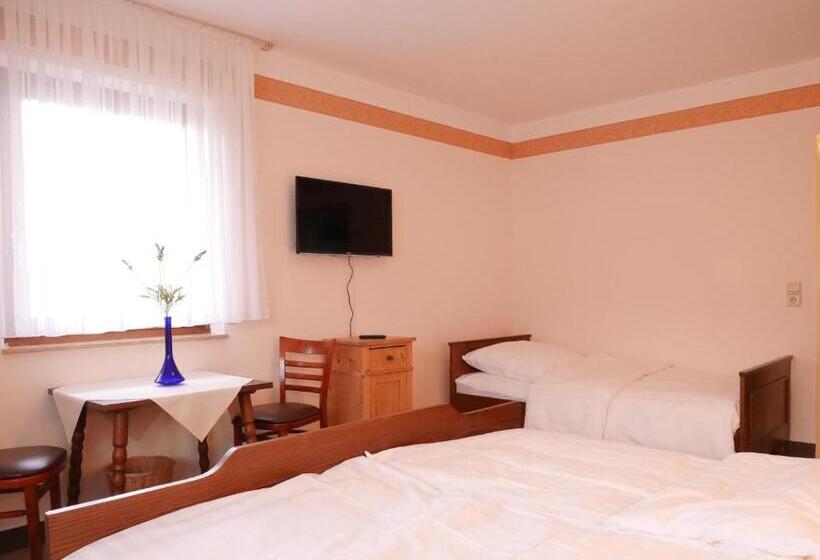 בית מלון כפרי Gasthaus Engel