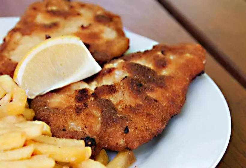 Hotelli Gasthaus Poelt