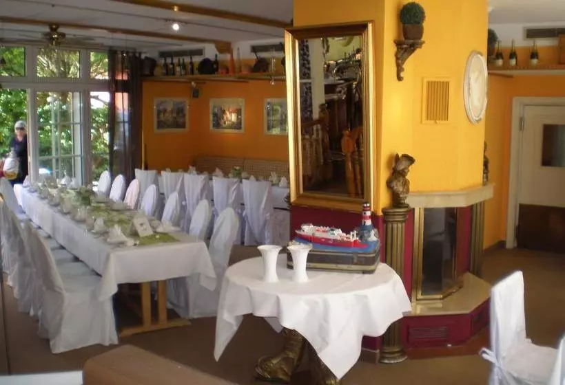 Hotelli Gasthaus Stobbermühle