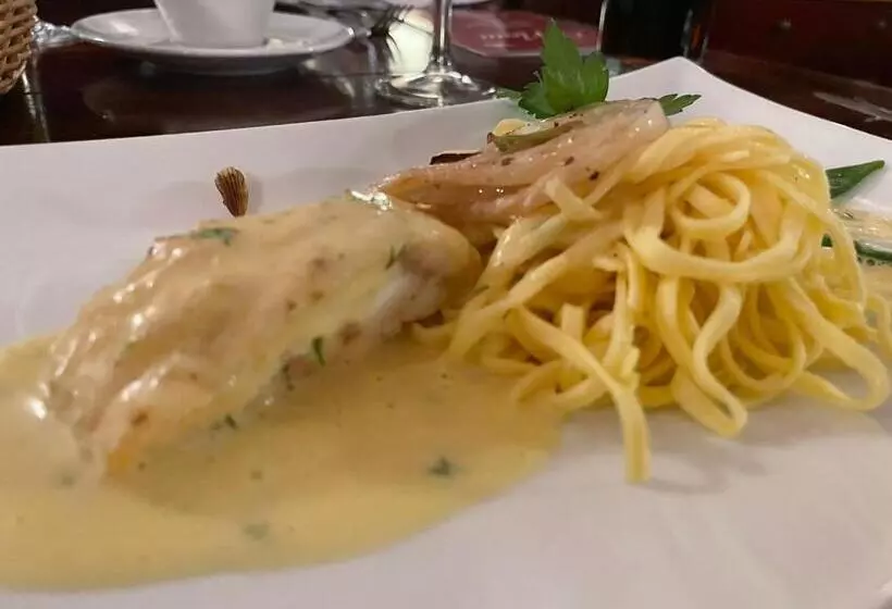 Hotelli Gasthaus Zum Engel